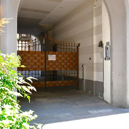 Apartment Cozy Center Como